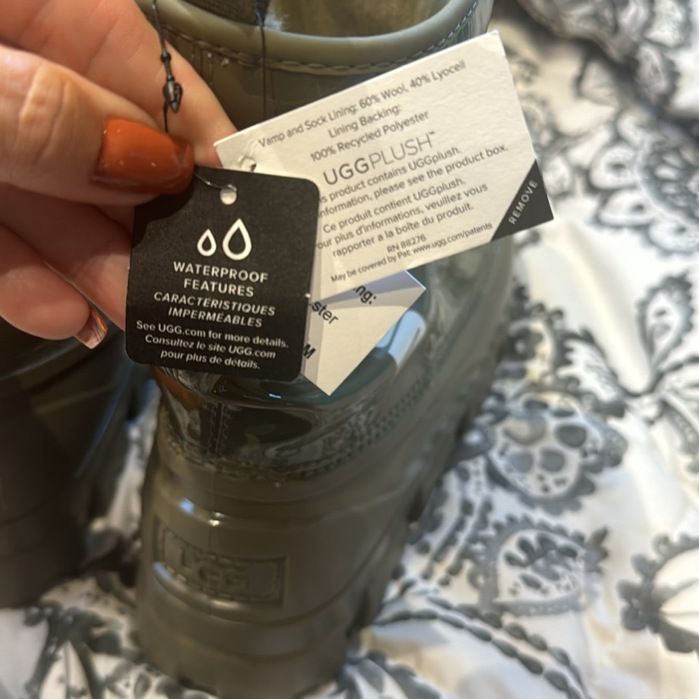 Classic Brellah Mini Boot - Picture 5 of 5